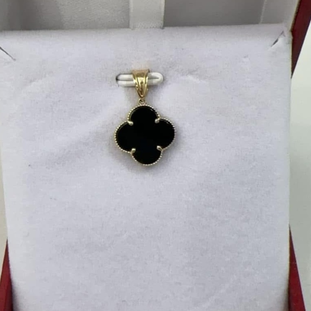 14k Black Clover Charm - Picture 2 of 2